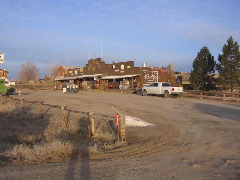 Restaurant, Gift Shop & Gas Station in Wyoming Commercial Property Shell Wyoming Canyon Real