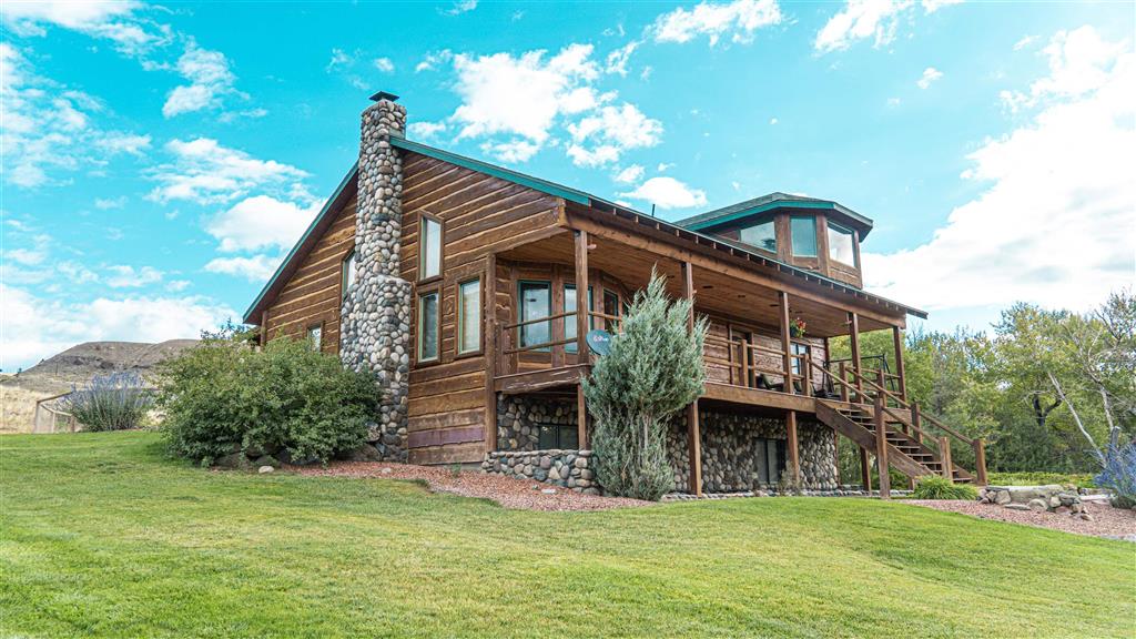 33 Jim Creek Rd, Wapiti, WY Single Family Residence