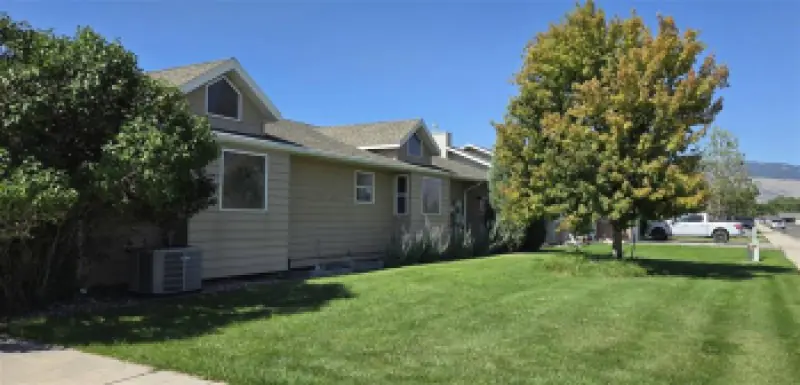 2132 Cougar Ave Cody #1
