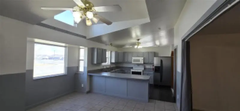 2132 Cougar Ave Cody #10