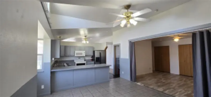 2132 Cougar Ave Cody #11