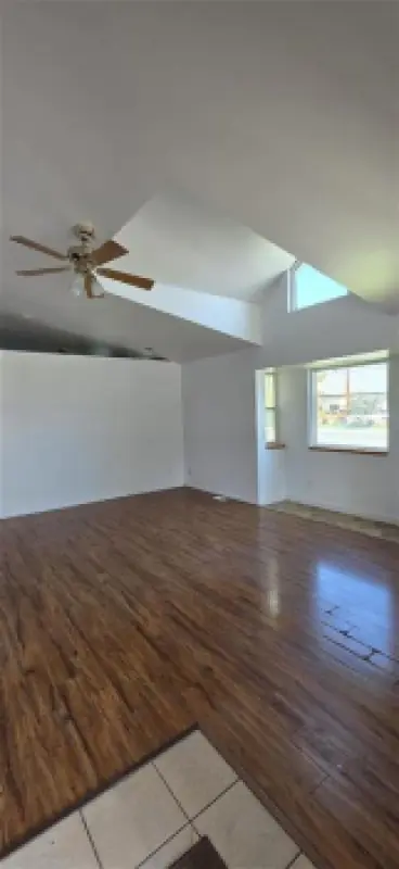 2132 Cougar Ave Cody #4