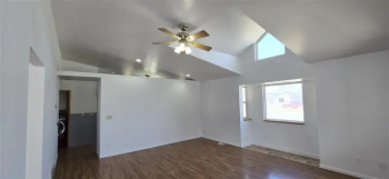 2132 Cougar Ave Cody #5