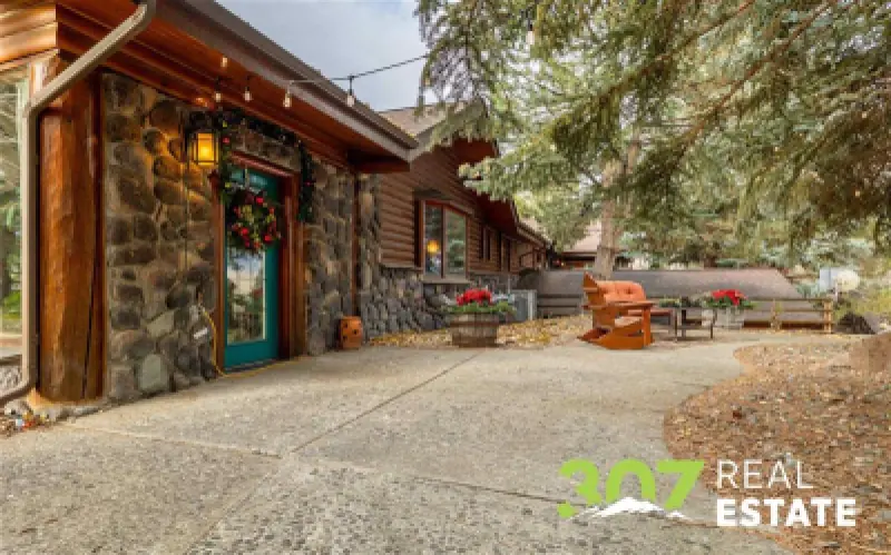 366 Lower Southfork Rd Cody #35