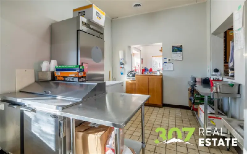 1491 Sheridan Ave Cody #15
