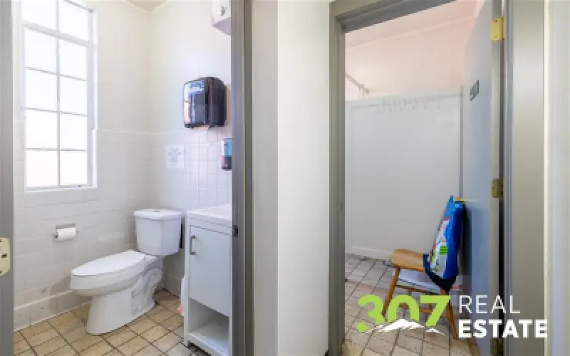 1491 Sheridan Ave Cody #17