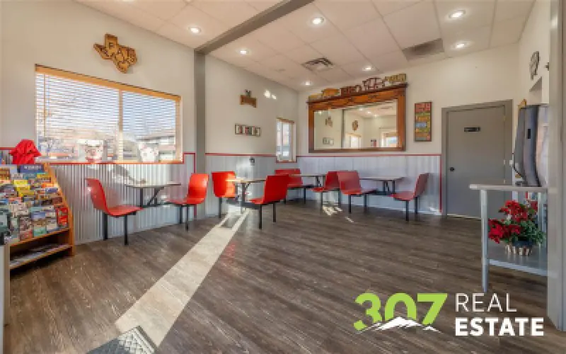 1491 Sheridan Ave Cody #8