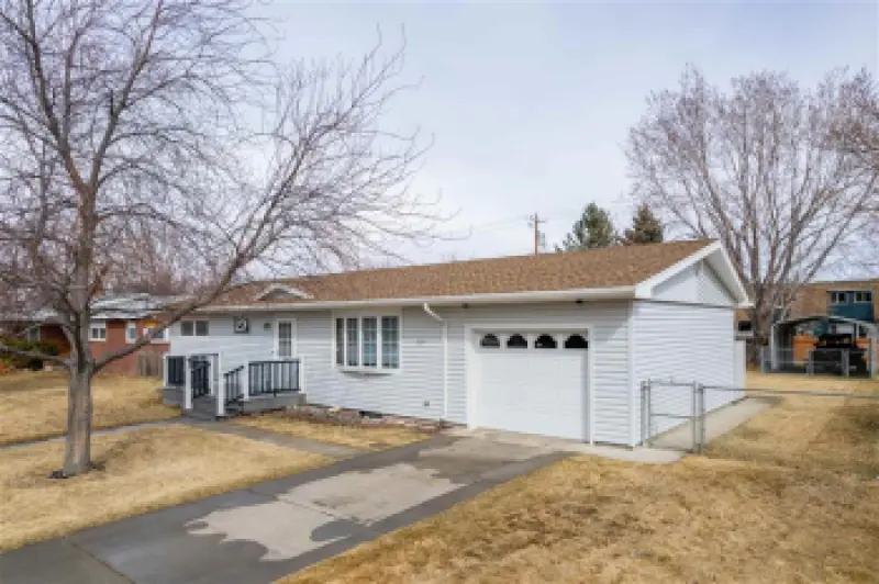 1902 15th St Cody #1