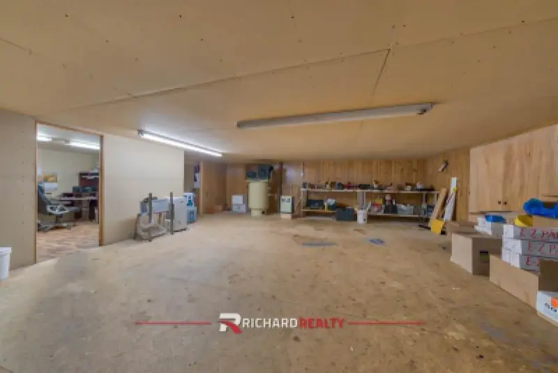 45 E Main St Byron #19