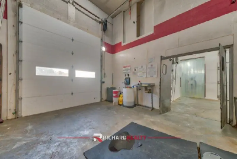 45 E Main St Byron #4