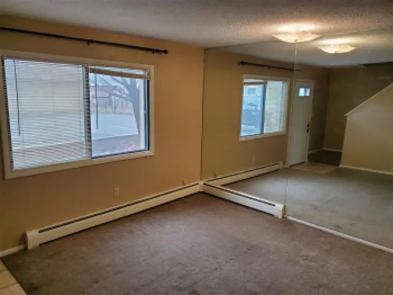1817 Mountain View Dr Cody #2
