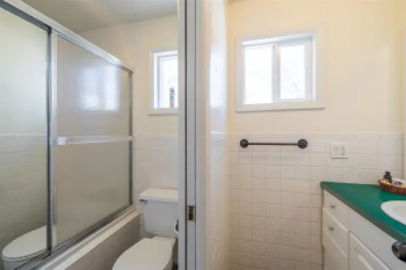 1126 Alger Ave Cody #26