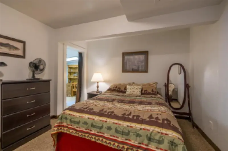 1126 Alger Ave Cody #28
