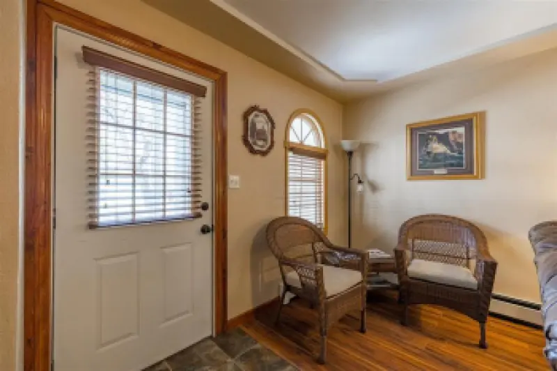 1126 Alger Ave Cody #6
