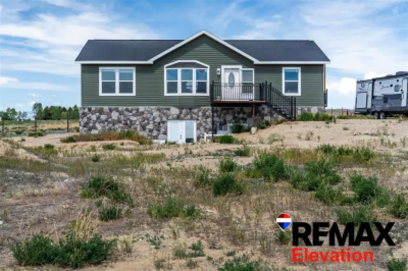 1099 Road 14 Powell #102