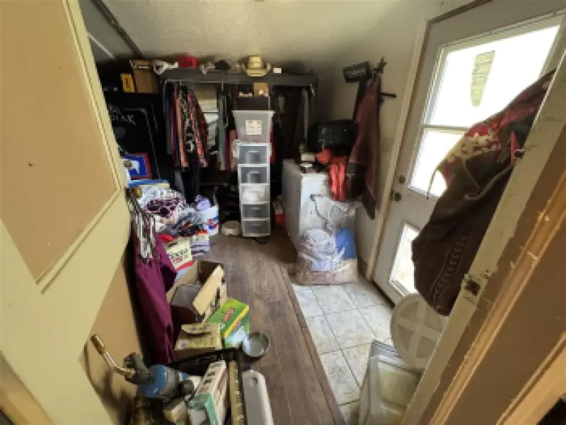 1147 & 1131 N 7th St Greybull #10