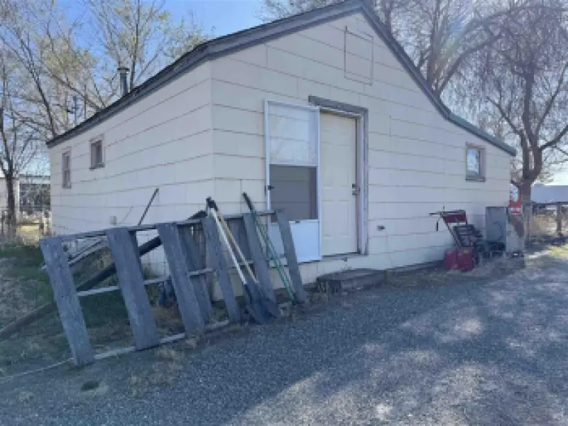 1147 & 1131 N 7th St Greybull #15
