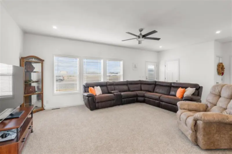 518 Tatman St Burlington #11