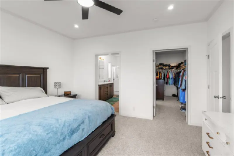 518 Tatman St Burlington #14