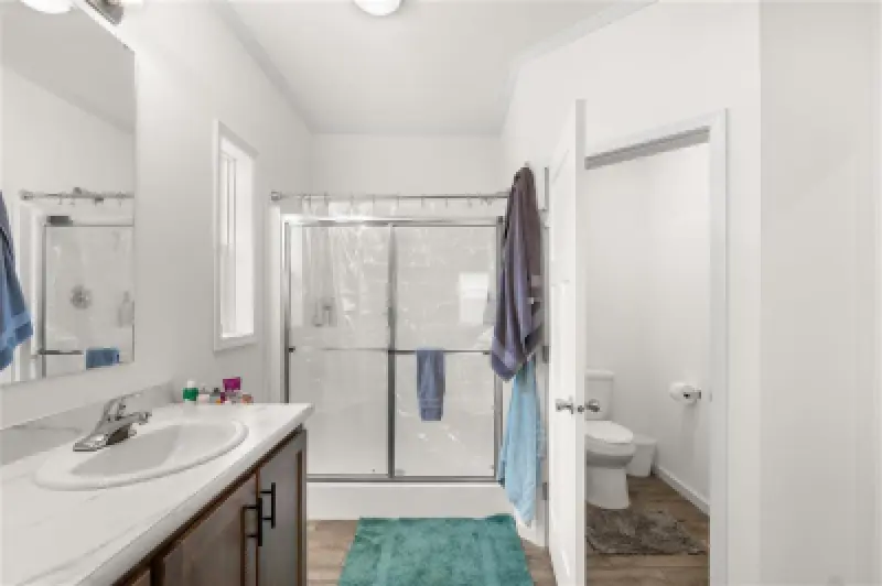 518 Tatman St Burlington #16
