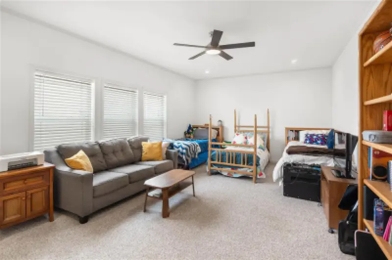 518 Tatman St Burlington #25