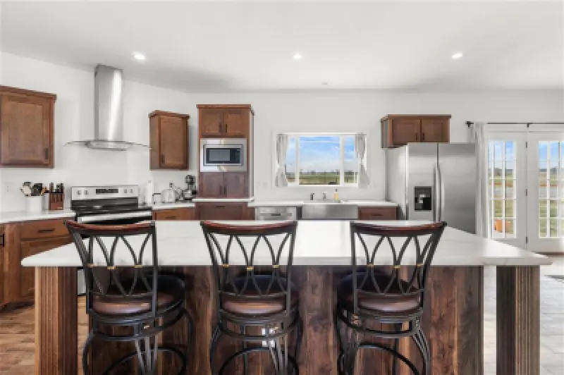 518 Tatman St Burlington #3