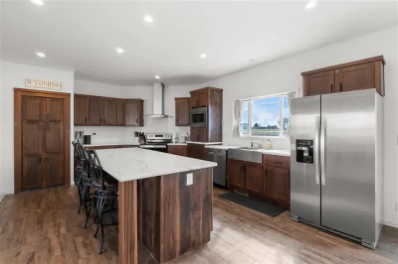 518 Tatman St Burlington #6