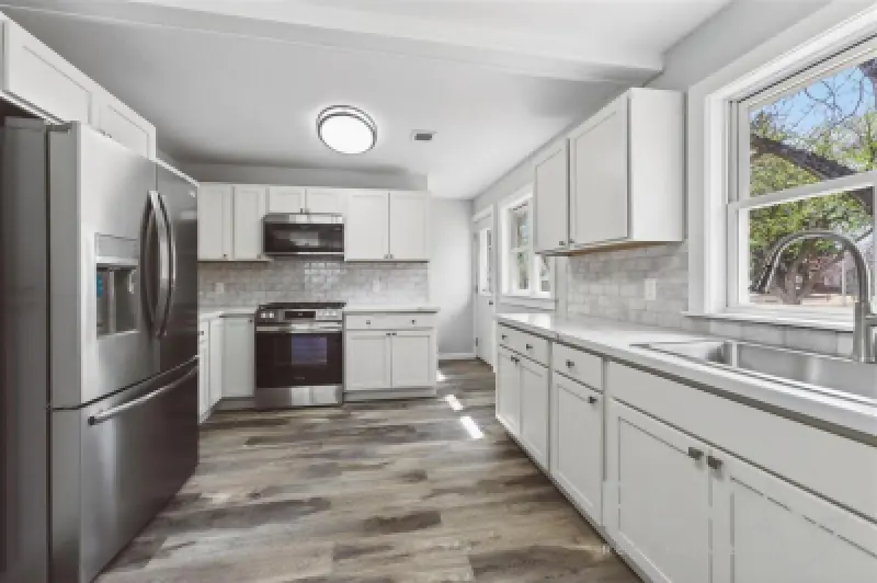 1719 Bleistein Ave Cody #2