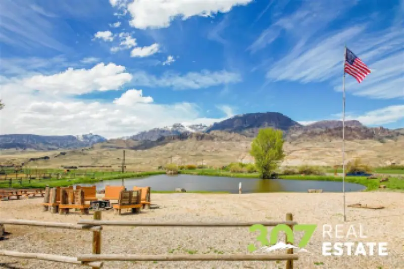 3080 & 3064 North Fork Hwy Cody #101