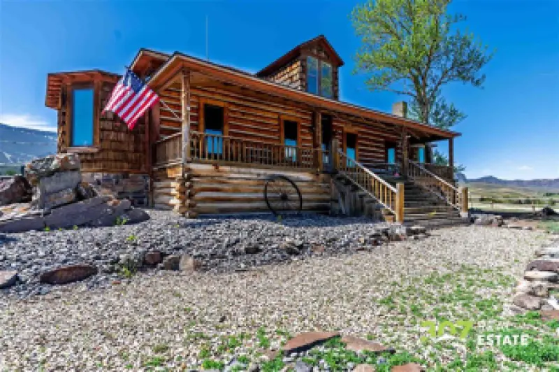 3080 & 3064 North Fork Hwy Cody #2