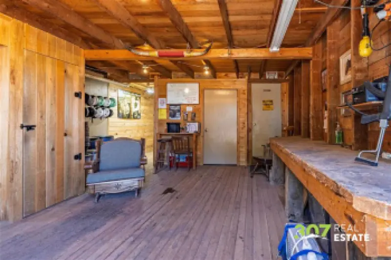 3080 & 3064 North Fork Hwy Cody #48