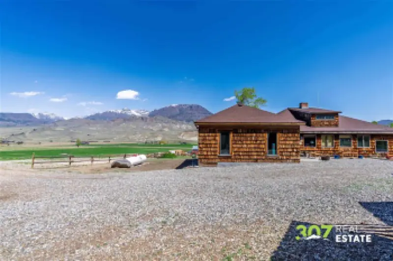 3080 & 3064 North Fork Hwy Cody #5