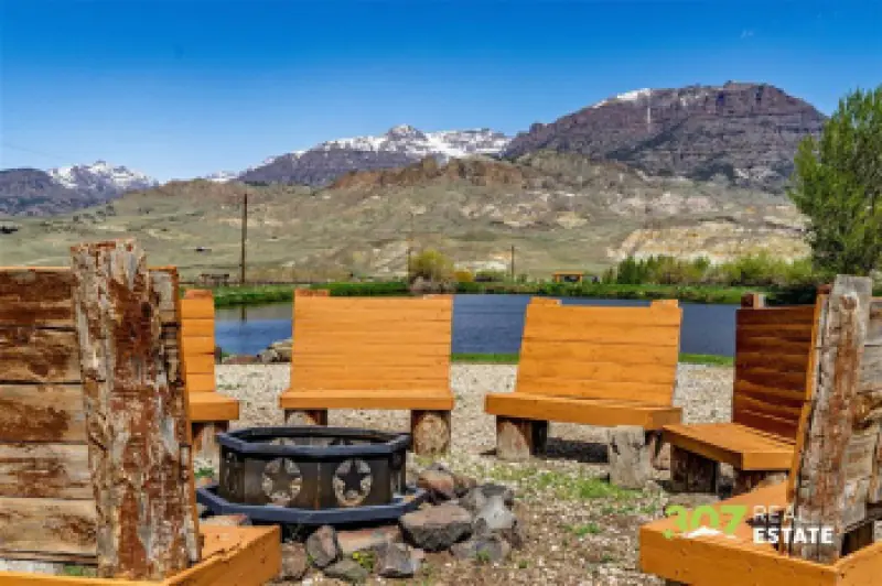 3080 & 3064 North Fork Hwy Cody #59