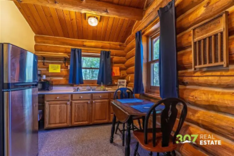 3080 & 3064 North Fork Hwy Cody #63