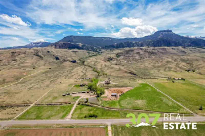 3080 & 3064 North Fork Hwy Cody #90