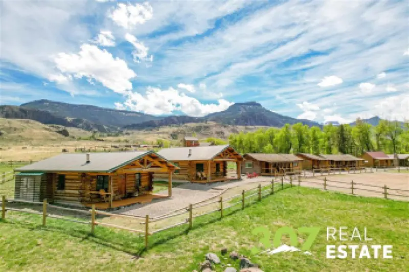3080 & 3064 North Fork Hwy Cody #94