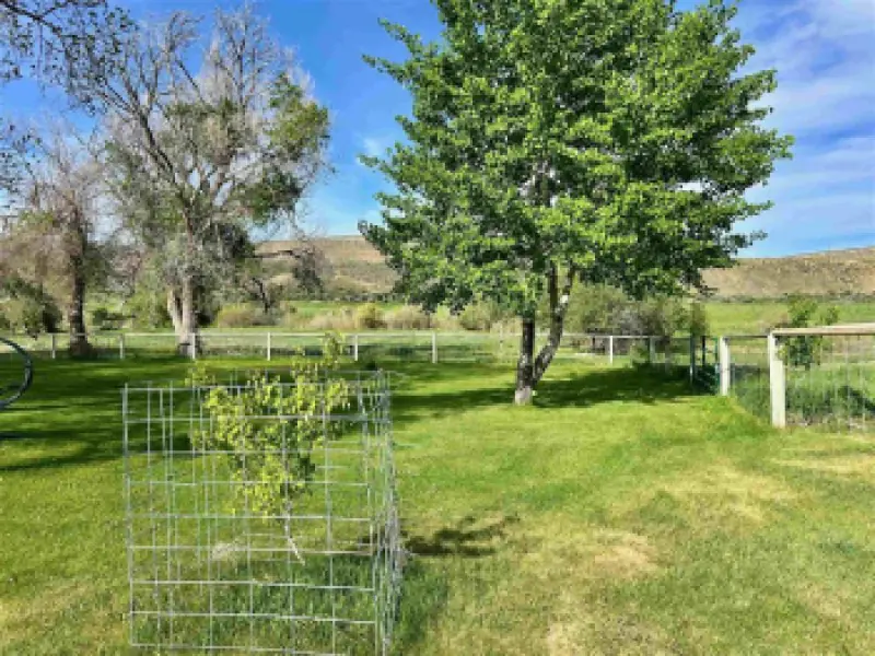 2609 Beaver Creek Rd Shell #42