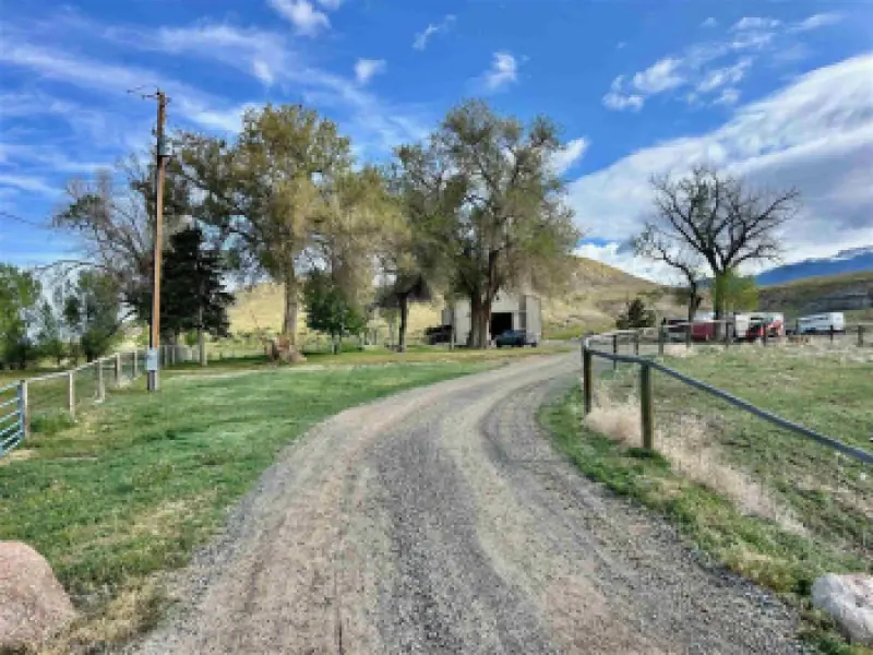 2609 Beaver Creek Rd Shell #49