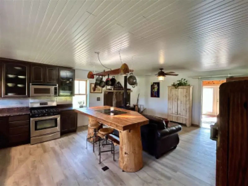 2609 Beaver Creek Rd Shell #9