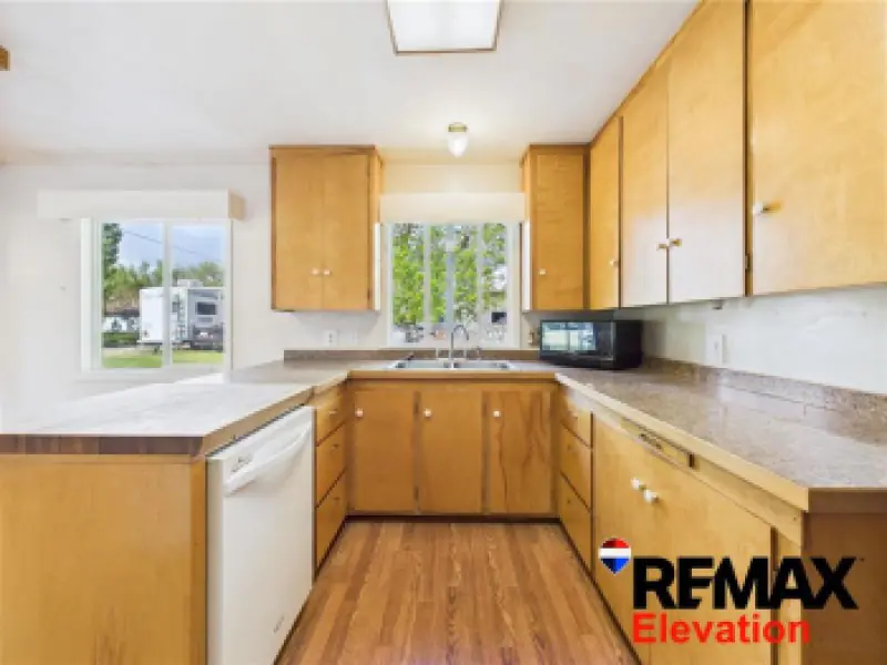 905 9th St Basin #10