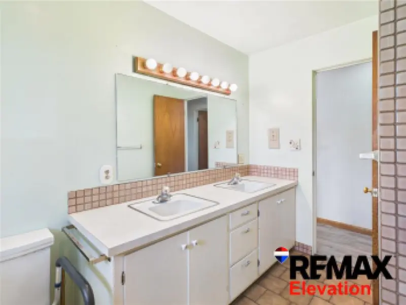905 9th St Basin #20