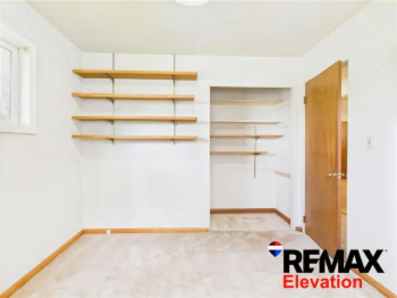 905 9th St Basin #27