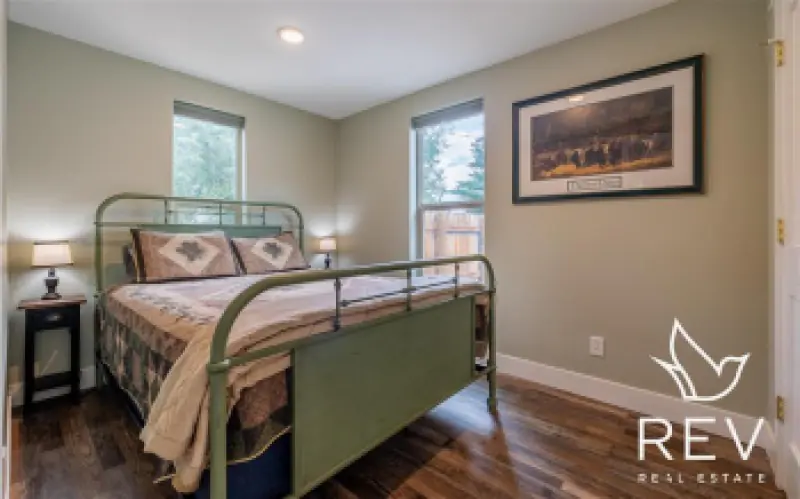 1408 Alger Ave Cody #12