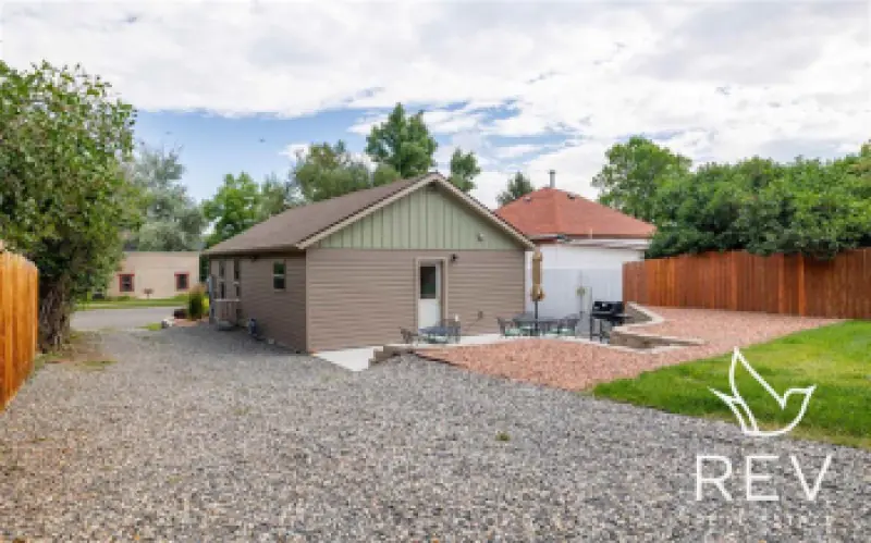 1408 Alger Ave Cody #14