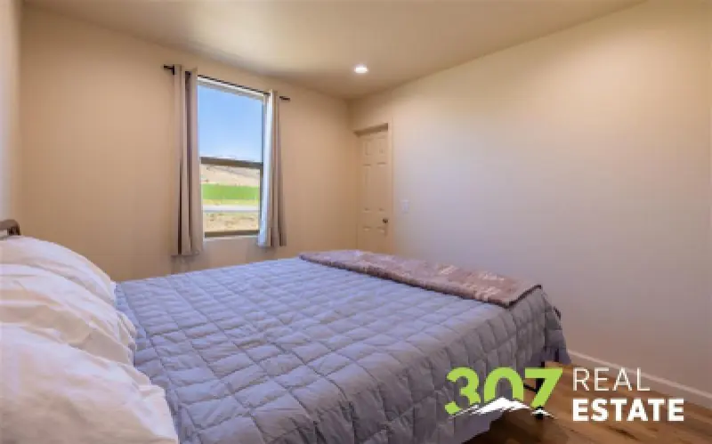 3256 North Fork Hwy Cody #13