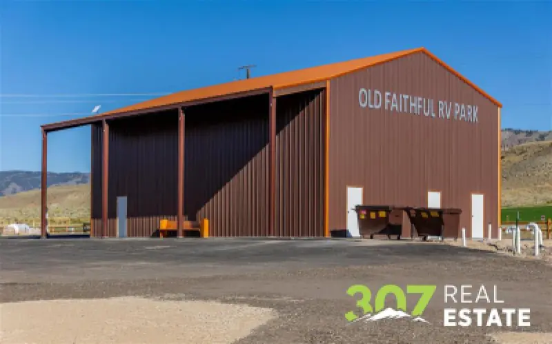 3256 North Fork Hwy Cody #18