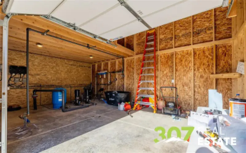 3256 North Fork Hwy Cody #24