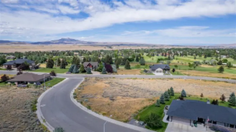 707 Links View Dr Cody #1