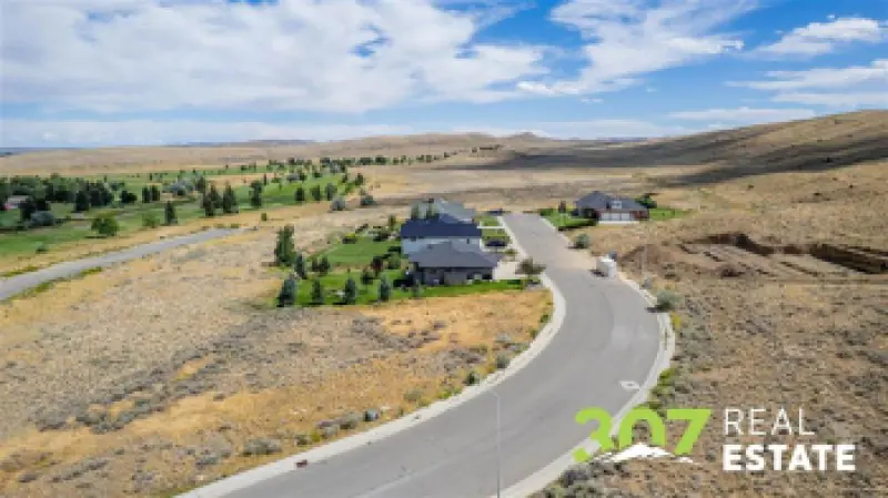 707 Links View Dr Cody #8