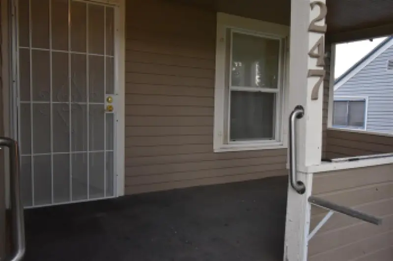 247 N Bernard St Powell #5